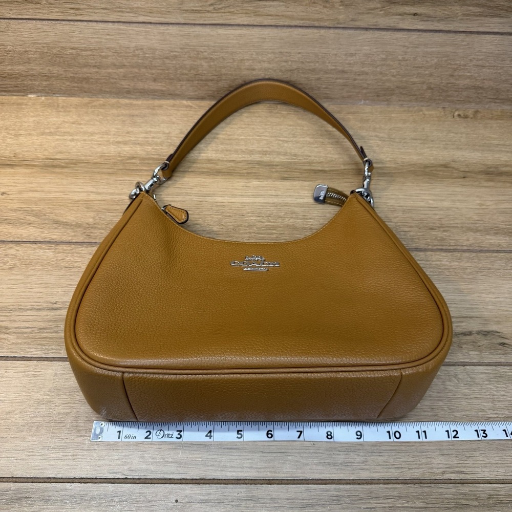 Coach Teri Hobo Shoulder Bag Light Saddle Brown Pebbled Leather CJ517 - Picture 14 of 16